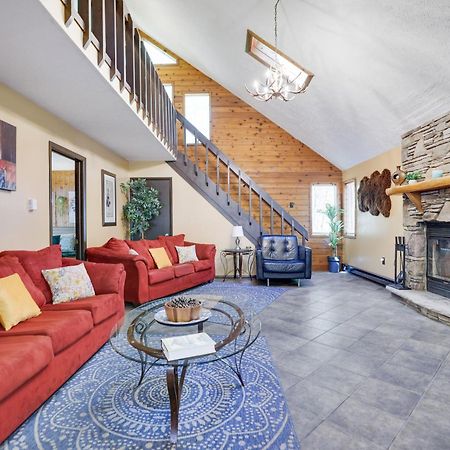 Chalet Renovated Near Casino, Camelback , Kalahari 4Bdrms Firepit Hot Tub Game Room Tobyhanna Luaran gambar