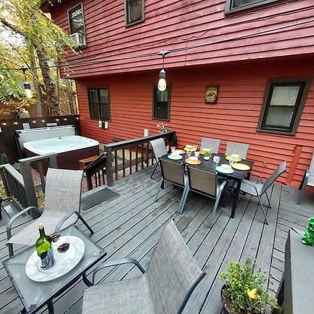 Chalet Renovated Near Casino, Camelback , Kalahari 4Bdrms Firepit Hot Tub Game Room Tobyhanna Luaran gambar