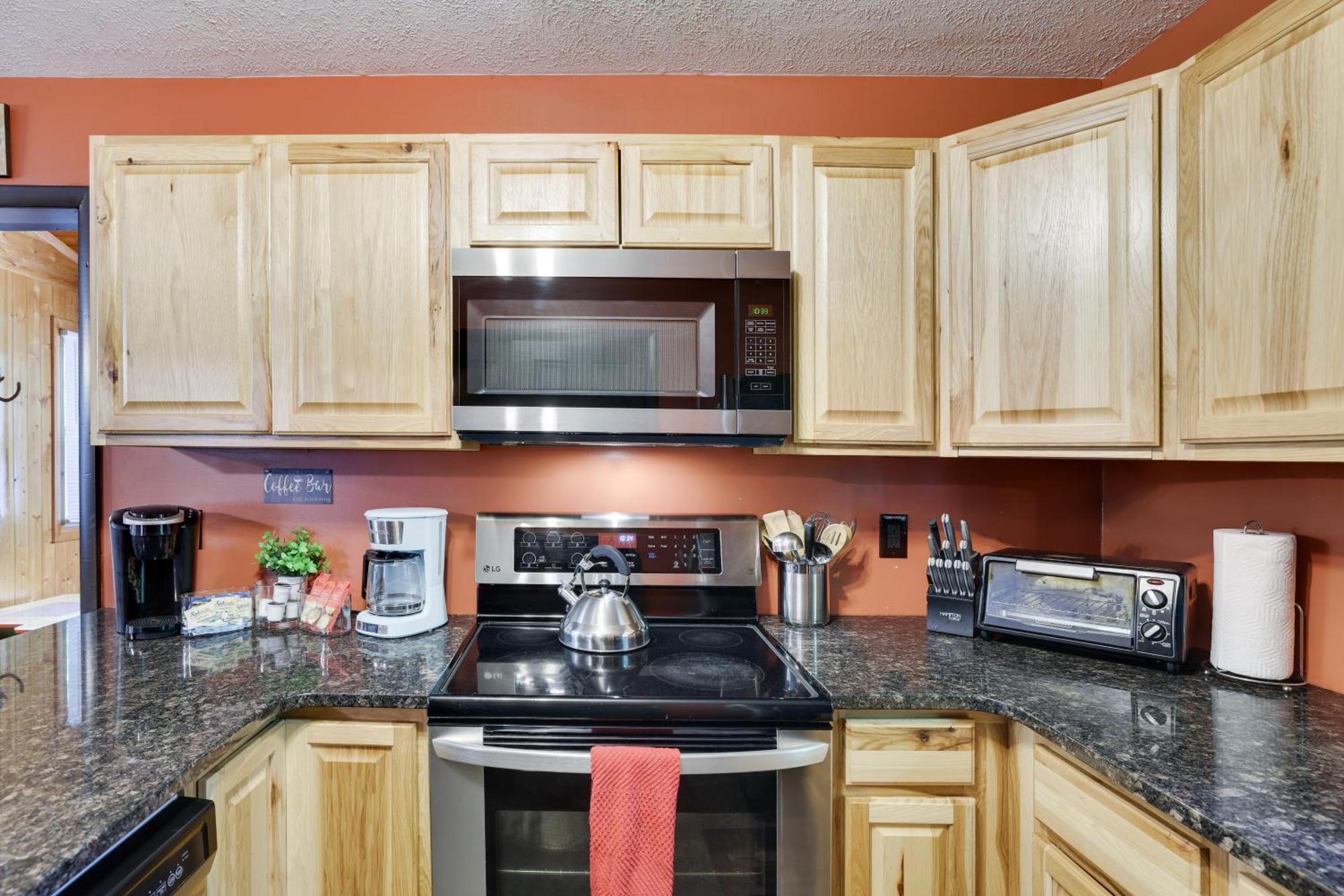 Chalet Renovated Near Casino, Camelback , Kalahari 4Bdrms Firepit Hot Tub Game Room Tobyhanna Luaran gambar