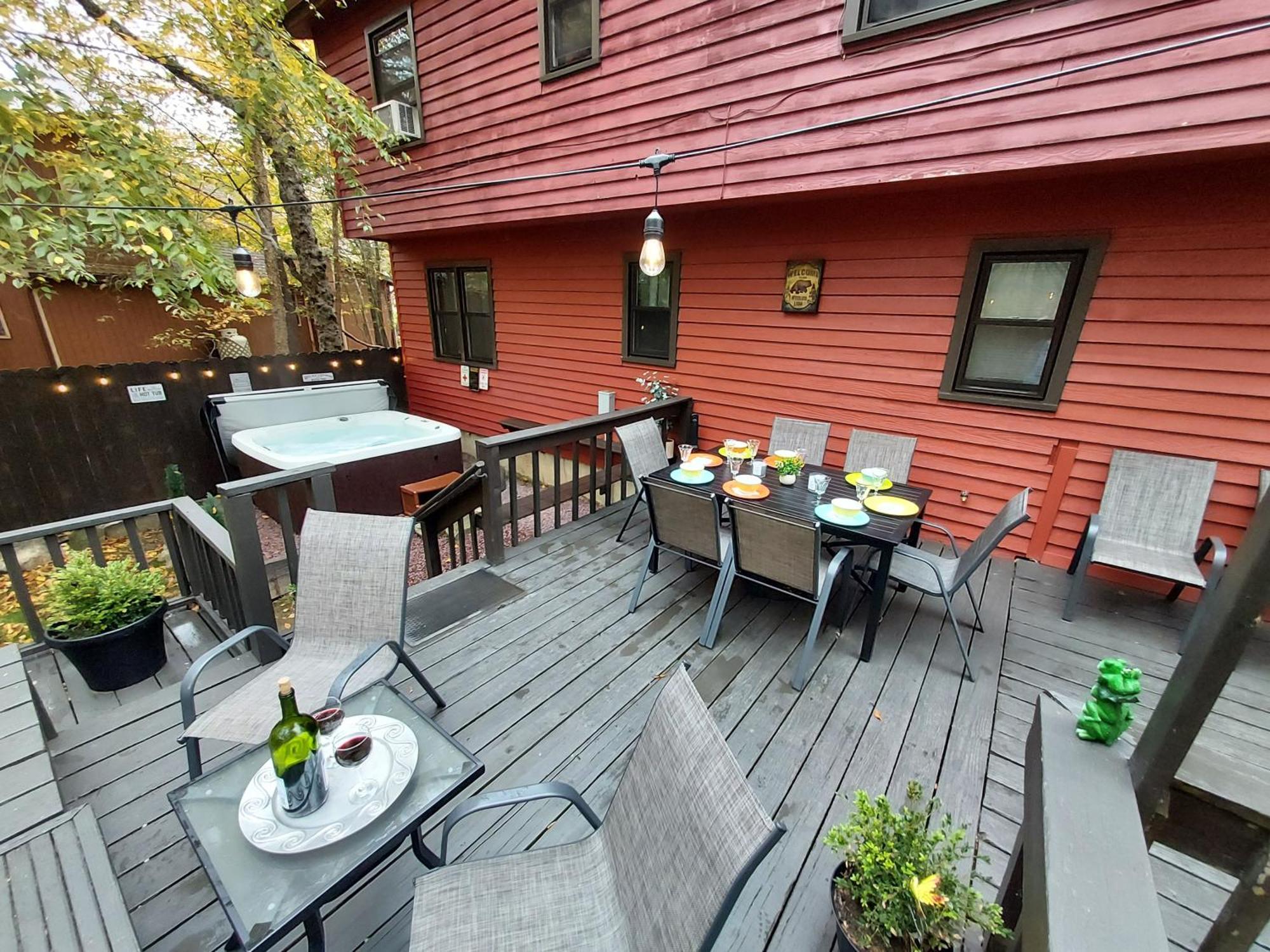 Chalet Renovated Near Casino, Camelback , Kalahari 4Bdrms Firepit Hot Tub Game Room Tobyhanna Luaran gambar