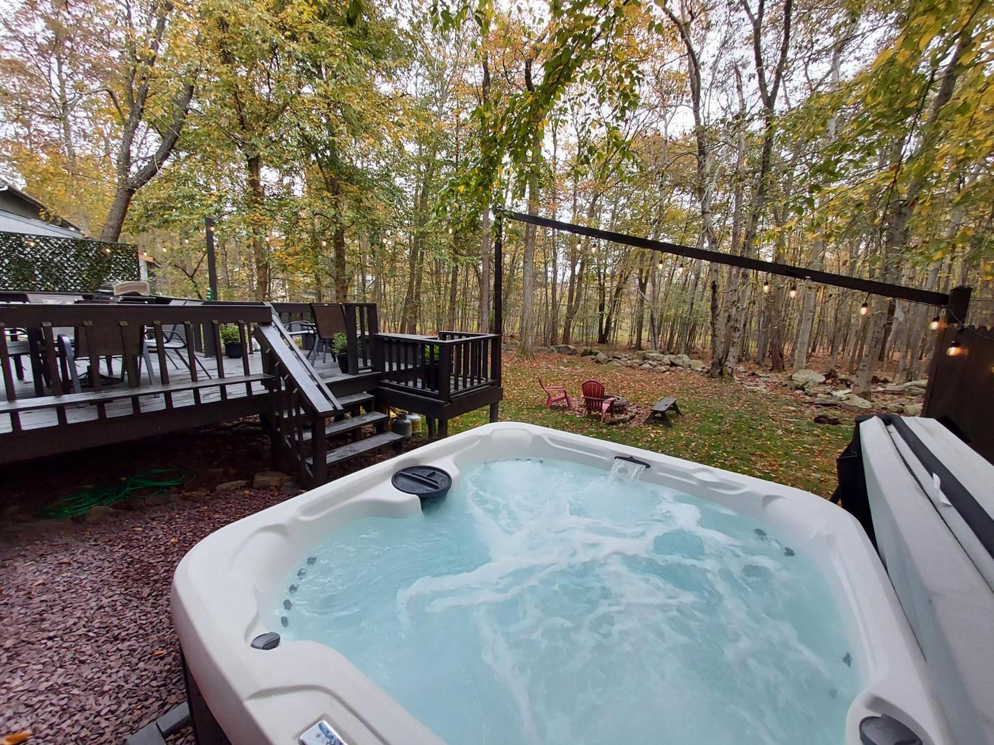 Chalet Renovated Near Casino, Camelback , Kalahari 4Bdrms Firepit Hot Tub Game Room Tobyhanna Luaran gambar