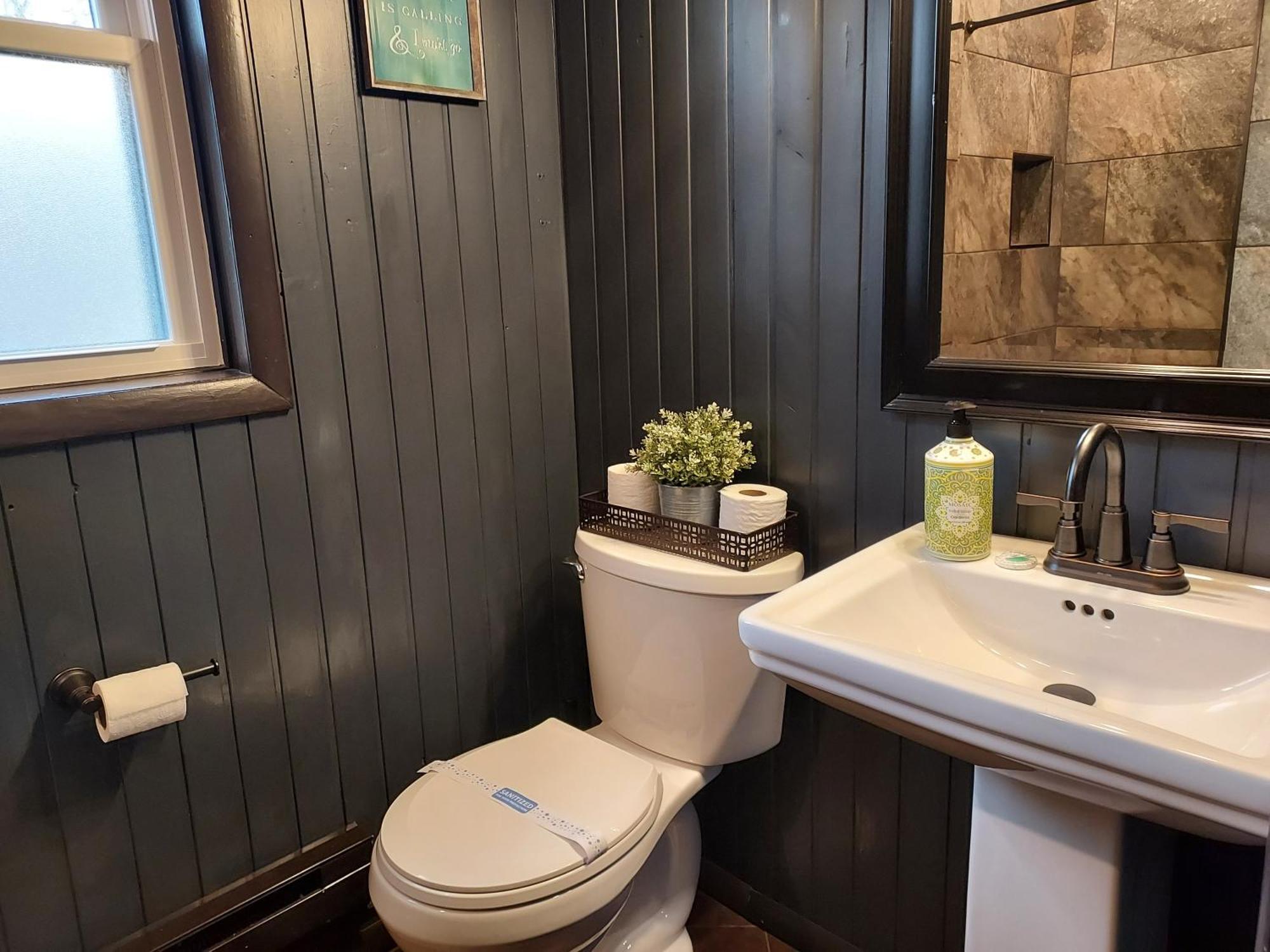Chalet Renovated Near Casino, Camelback , Kalahari 4Bdrms Firepit Hot Tub Game Room Tobyhanna Luaran gambar